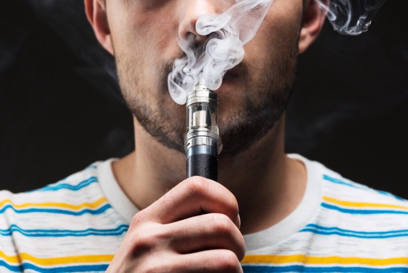 E-sigarettide suitsetamine võib põhjustada hingamisteede haigusi ja vähki