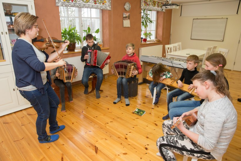 Lapsevanema mure: vald ei toeta lapse õppimist lähimas muusikakoolis