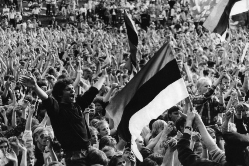 Kuidas algas laulev revolutsioon? 30 aastat Alo Mattiiseni lauludest