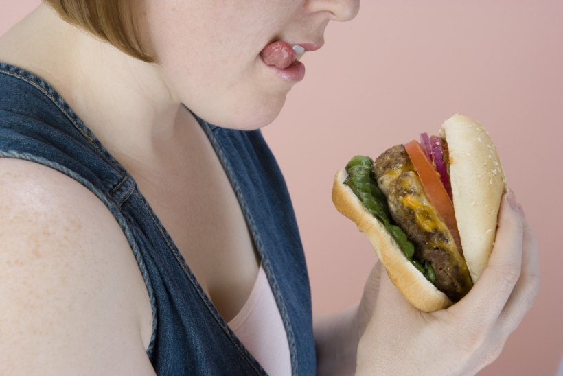 Kolm üllatavat põhjust, miks inimesed liiga palju söövad