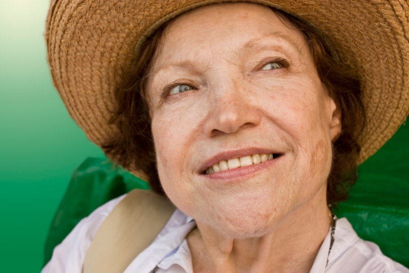 Nahahooldus vanuses 50+: vali massaažid ja erihooldused, mis kiirendavad vereringet ja naharakkude uuenemist