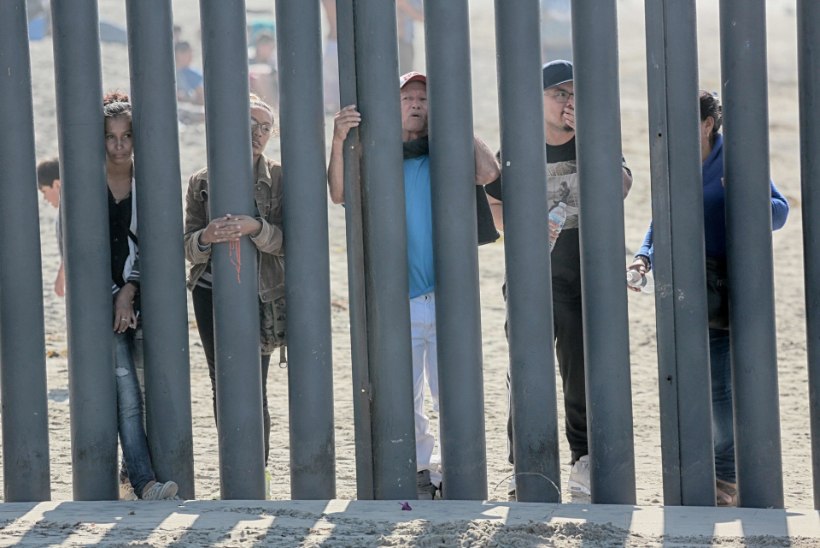 TRUMPI KINNISIDEE: Ameerika–Mehhiko piirimüür on pigem kasulik kui kahjulik