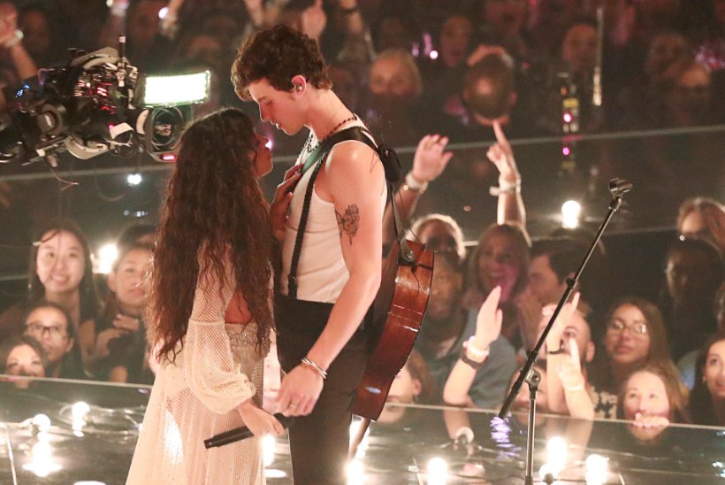Shawn Mendes ja Camila Cabello käisid üheskoos tätoveerija juures
