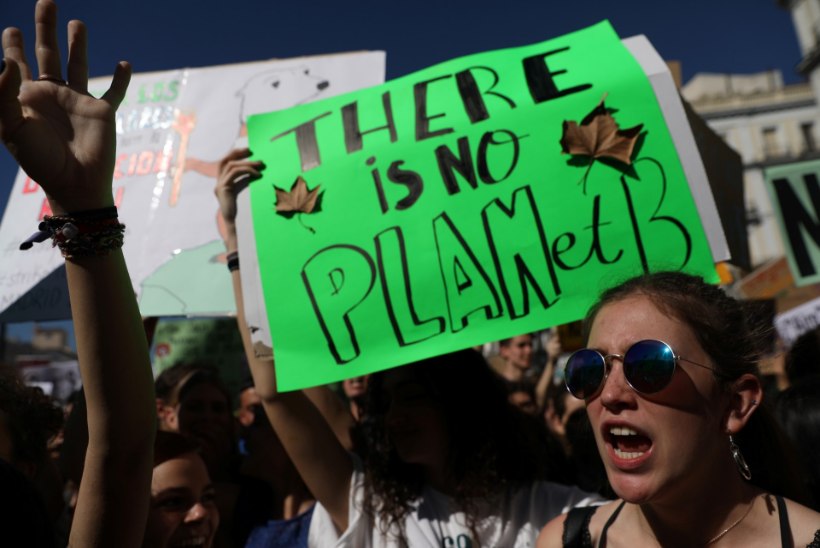 GALERII | Lapsed ja noored protestisid kogu maailmas kliimapoliitika muutmise poolt