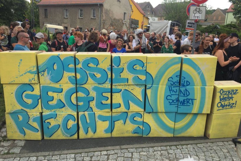 KUIV PIDU: Saksa väikelinna elanikud ostsid neonatside festivali eel poed õllest tühjaks