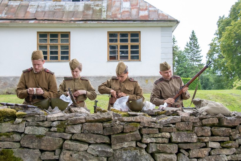 GALERII | Saaremaal taaslavastati 1944. aasta sõjasündmused