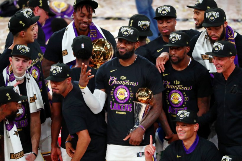 PÜHENDUSEGA BRYANTILE: LeBron James võttis Jordanilt snitti ja võitis Lakersile meistritiitli
