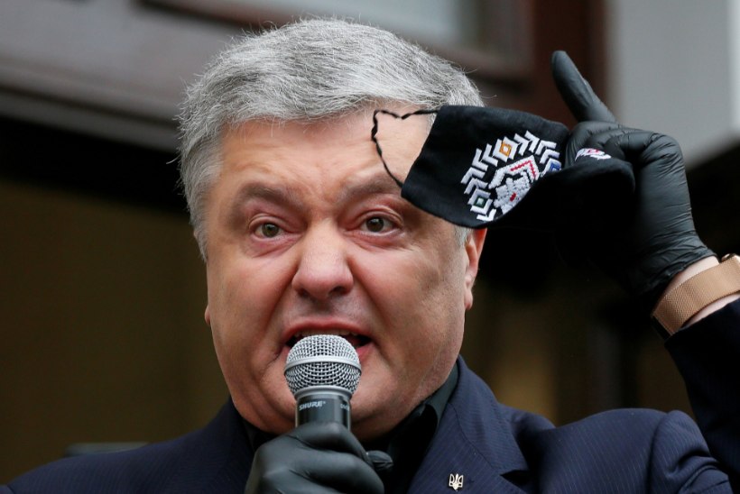 Koroonahaige Ukraina ekspresident Petro Porošenko viidi haiglasse