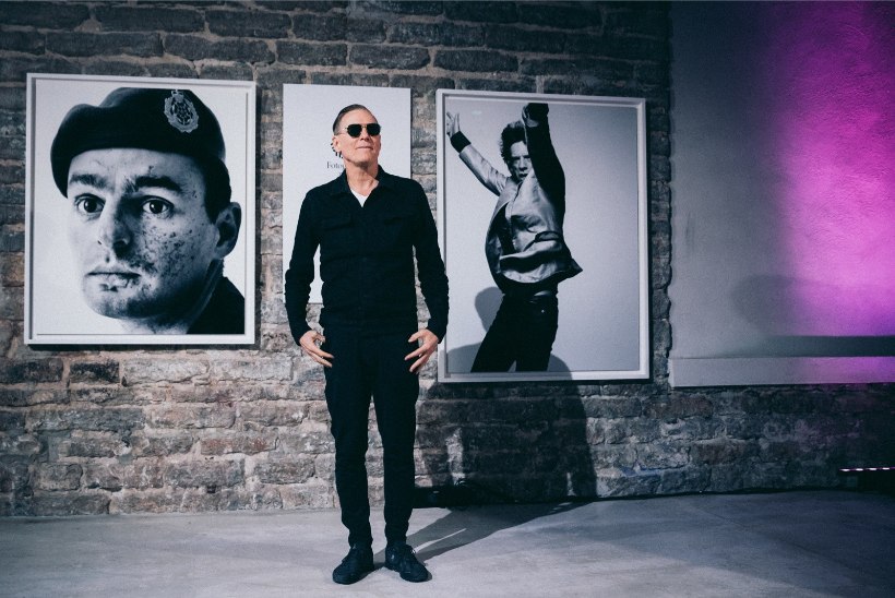 GALERII | Bryan Adams avas Tallinnas oma fotonäituse: elu on täis kontraste ja see teeb näituse huvitavaks