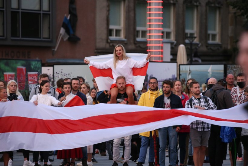 GALERII | Eesti inimesed kogunesid inimketti Valgevene toetuseks