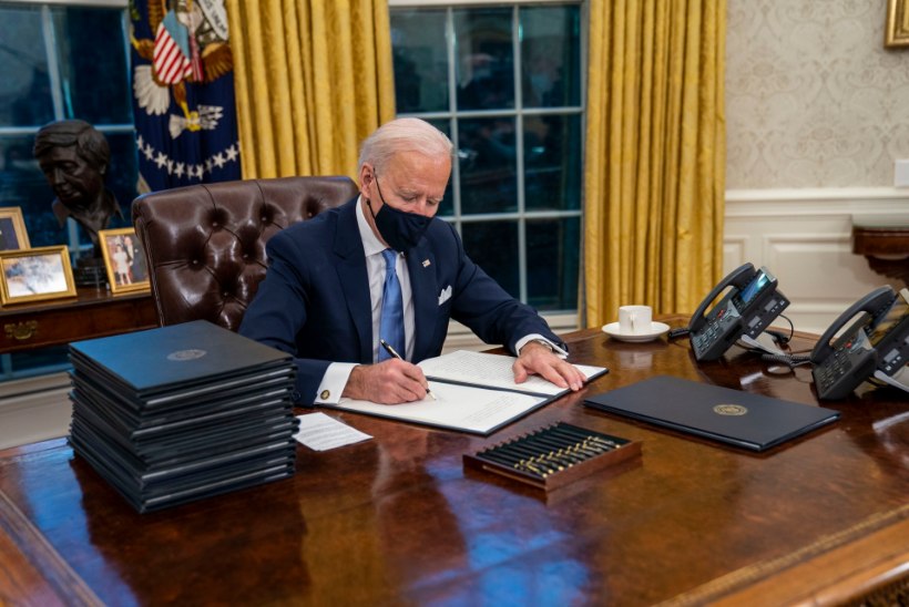President Joe Biden: Trump jättis mulle väga suuremeelse kirja