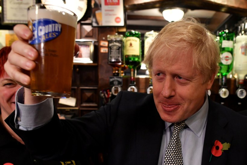 Boris Johnsoni plaan: minge pubisse, aga võtke tõend kaasa!