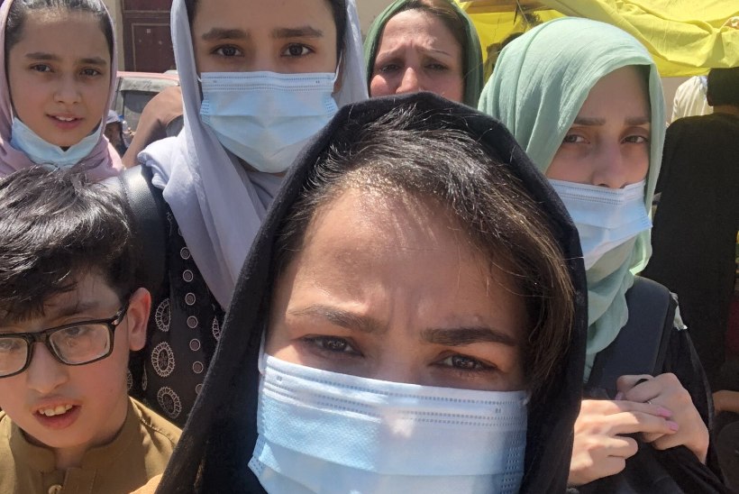 Endine Afganistani minister evakueerus perega Norra