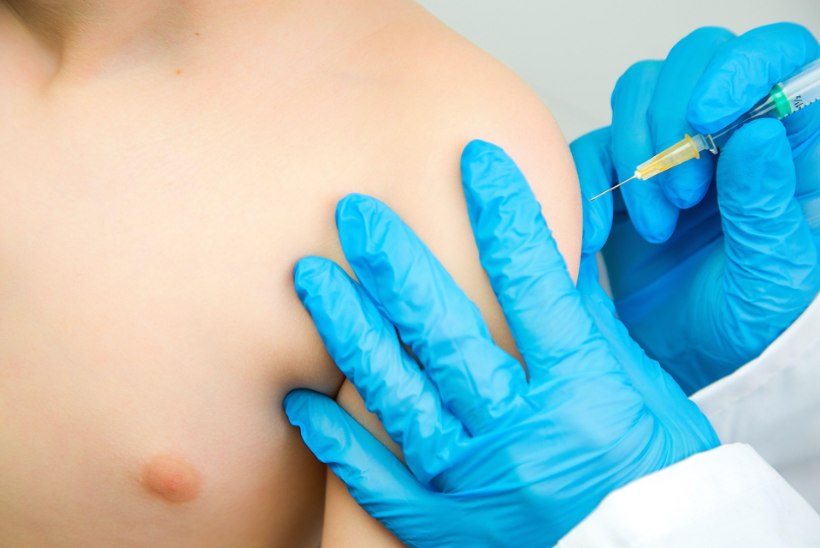 38 000 ÕPILAST VAKTSINEERITUD: „Võidelge oma hingede eest, isegi kui momendil peaks kool pooleli jääma!“ hüüavad vaktsiinivastased