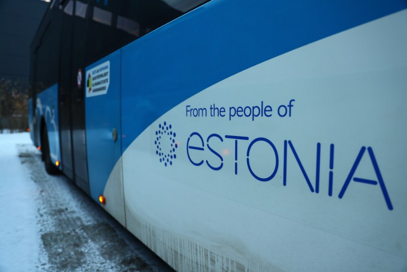 FOTOD | Eesti kingib Ukrainale 27 liinibussi, et aidata taastada sealset transporditeenust