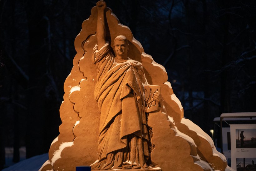 VABADUSE SÜMBOL: Volodõmõr Zelenskõi kuju seisab Tõrvas kuni Ukraina võiduni