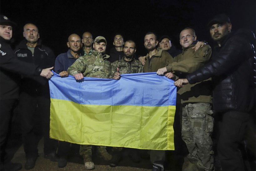 BLOGI | Ukraina vahetas Putini sõbra 200 Mariupoli kaitsja vastu. Saksamaa on valmis Venemaalt desertööre vastu võtma