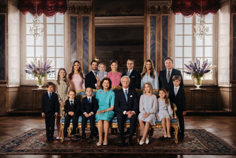 LAPSED JA LAPSELAPSED KOOS: Rootsi kuninglik pere avaldas harukordse ühisportree