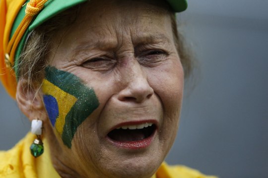 GALERII: Terve Brasiilia nutab - pisarad, ahastus, kurbus