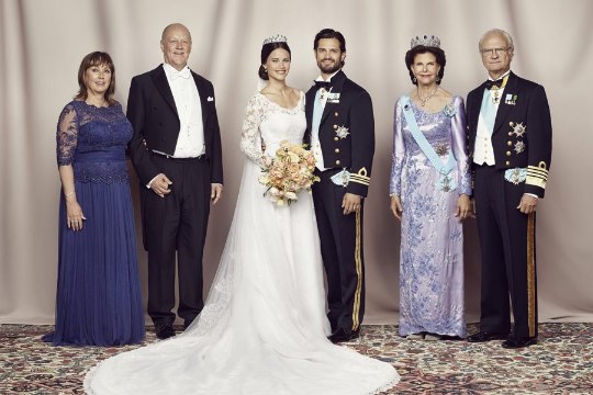 Sellised on kuningliku noorpaari ametlikud fotod!