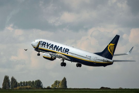 Ryanairi Düsseldorfi-Tallinna lend maandus rikke pärast hoopis Stockholmis