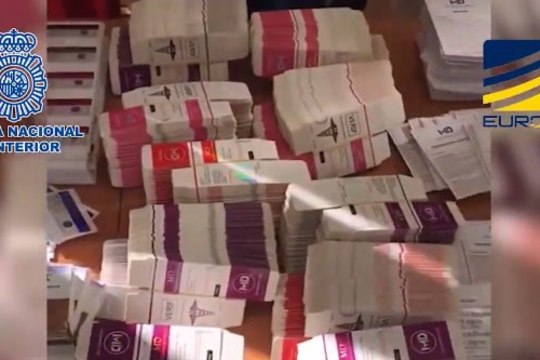VIDEO | Hispaania politsei konfiskeeris salajastest ravimilaboritest üle viie miljoni doosi aineid