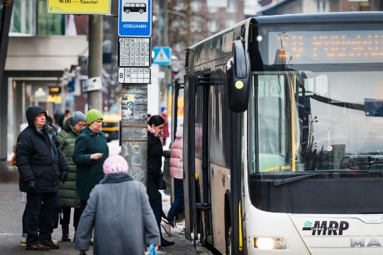 11 bussiliini vedaja kukub ära! Kuidas Tallinna ühistransport hakkama saab?