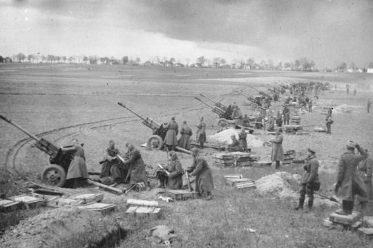 Purustatud Saksa vägi peatas marssal Žukovi Punaarmee