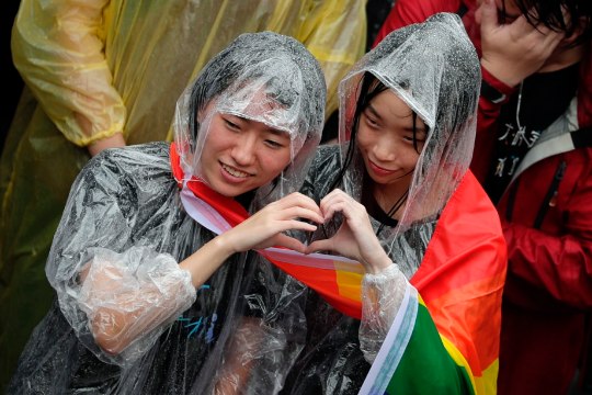 Taiwan legaliseeris esimese Aasia riigina samasooliste abielud