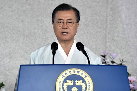 UHKE EESMÄRK: Lõuna-Korea president lubas 2045. aastaks Koread taasühendada