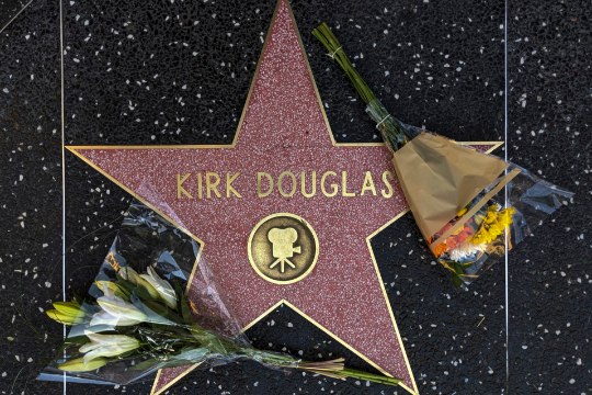 Stallone ja Spielberg mälestavad 103 aasta vanuses surnud Kirk Douglast