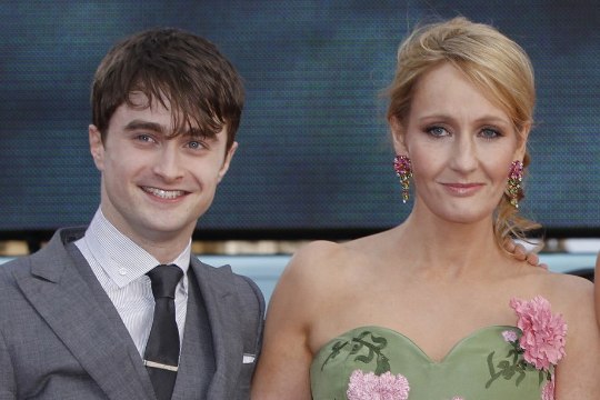 Potteri-filmide täht palub kirjanik Rowlingu skandaalsete sõnade eest vabandust