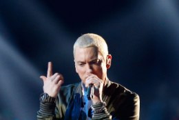 Miks Kender sai lasteporno loomise eest kriminaalasja kaela, Eminem aga pääseb?