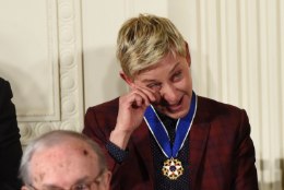 President Obamalt medali saanud Ellen valas pisaraid