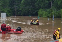 FOTOD | USAs on üleujutustes hukkunud mitukümmend inimest