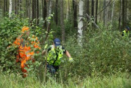 16 TUNDI METSAS: vabatahtlike otsingukoer leidis Läänemaal metsa eksinud eaka naise