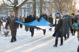GALERII | Rohkem ja kõrgemale! Tartu Rotary klubid heiskasid veetornile Eesti lipu