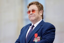 Elton John paljastab: oleksin operatsioonijärgsetesse tüsistustesse peaaegu surnud