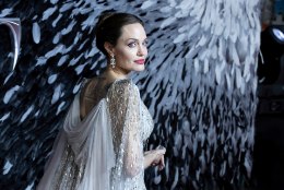 Angelina uue filmi võtteplatsilt leiti lõhkekeha, staar evakueeriti