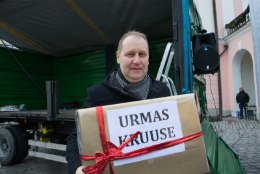 Urmas Kruuse nõuab Mart Helmelt selgitusi: kas Mart Järviku lutikakahtlusi kontrollitakse?