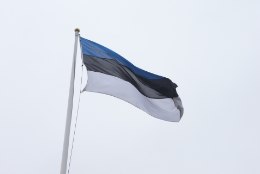 Narvas varastati riigi sünnipäeval koolilt lipp