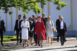 GALERII | Kuinganna Margrethe II avas Kadriorus näituse
