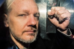 Julian Assange sai kaks last saatkonnas varjul olles