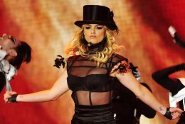 Britney Spears põrmustas nii The Beatlesi kui ka Led Zeppelini
