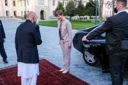 VIDEO JA GALERII | Kaljulaid kohtus Kabulis Afganistani presidendiga, kes tänas eestlasi pika ja raske panuse eest nende riigi arengusse