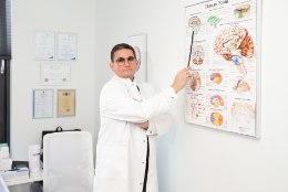 Neuroloog Toomas Toomsoo: „Tablettidega migreeni kontrolli all hoida ei õnnestu. Tuleb hakata teistmoodi süüa tegema.“
