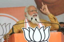 KAOTUSED INIMELUDES JA POLIITIKAS: koroonaviirus painab India peaministrit