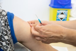 VAKTSIINIDE KÕRVALTOIMED: teatati ka infarktist, mille seost vaktsineerimisega ei saa välistada