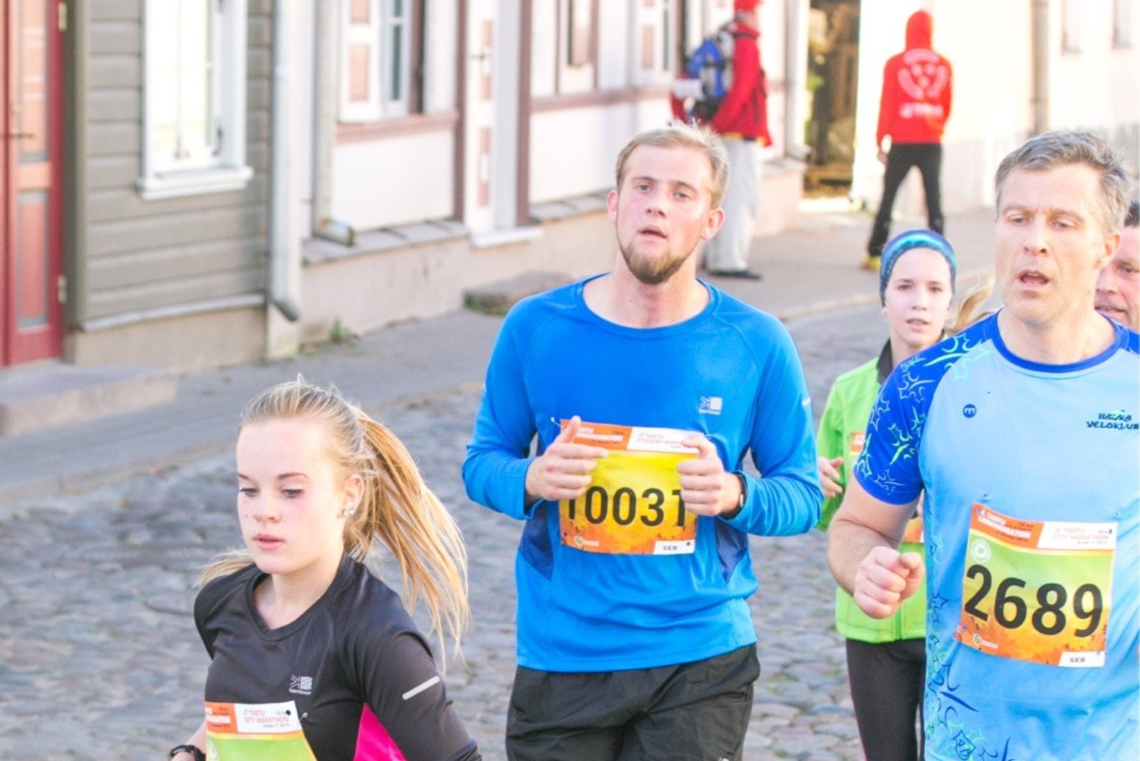 GALERII | PUHAS LIIKUMISRÕÕM: Tartu linnamaratoni 10 kilomeetri jooks ja kepikõnd. Leia ennast ja oma tuttavaid!