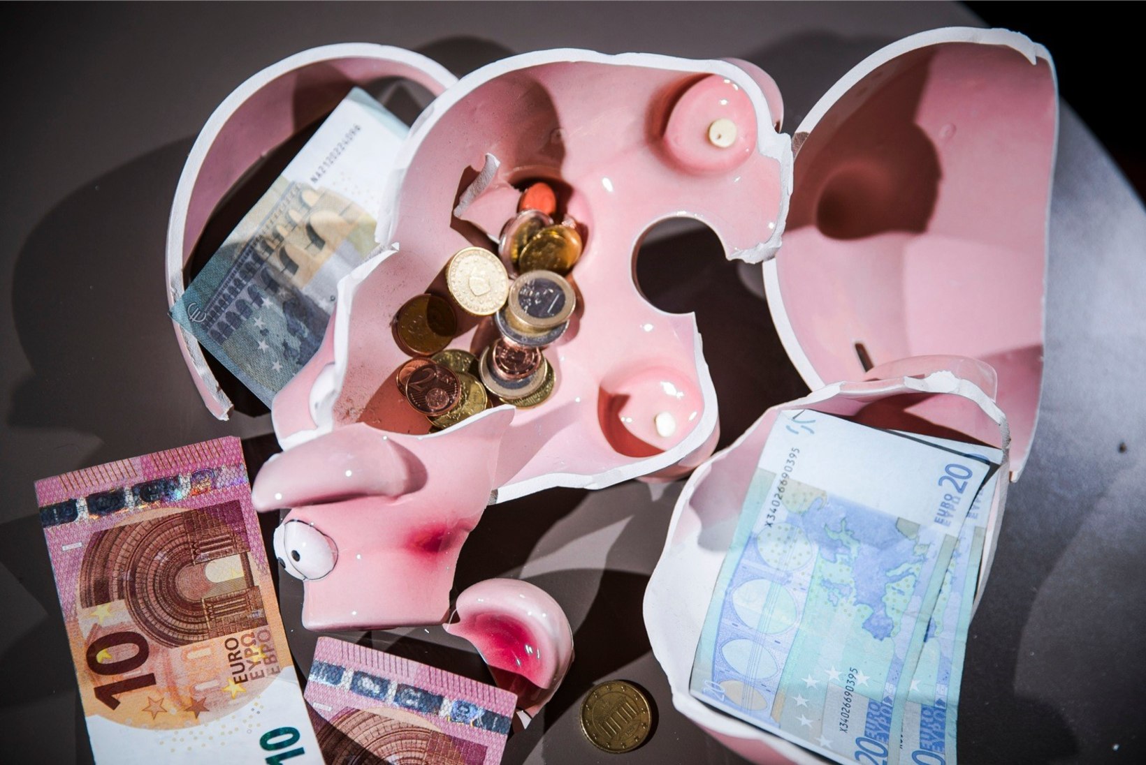 Rahvas rikkaks! Eesti keskmine palk tegi aastaga suure hüppe